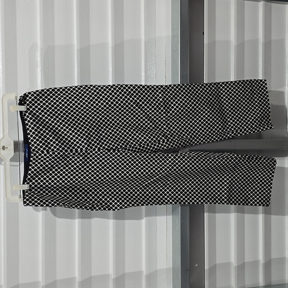 Charter‎ Club Ankle Length Black and White Pants Size 6